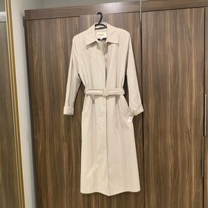 Talbots Light Trench Coat / Jacket - Size 4 - Cream Color